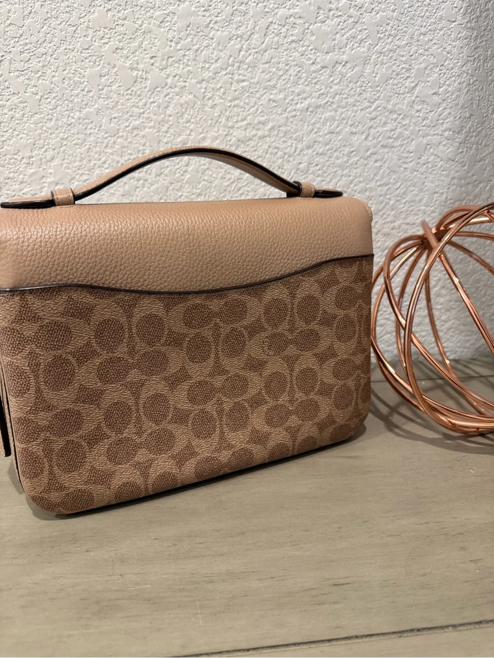 🤍 🤍 COACH Cassie Crossbody Signature Canvas Bag - Tan Taupe